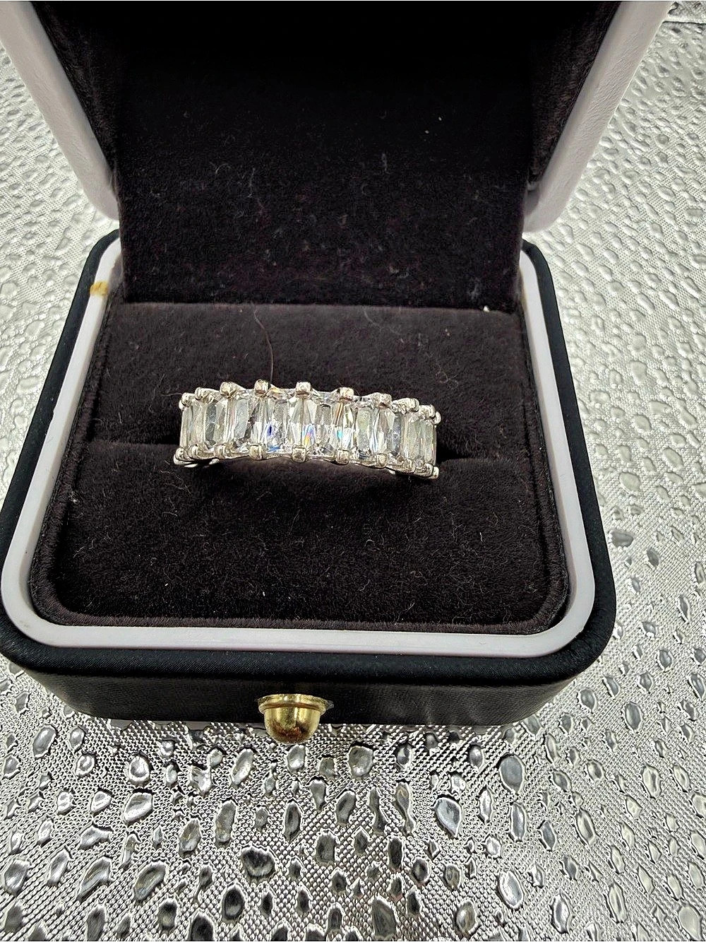 Cubic Zirconia Ring in Sterling Silver Size